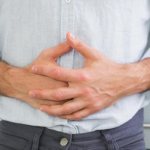 боль в животе